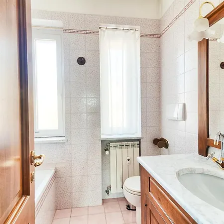 Guesthost - Ressmann 1 - 10 Min From Teatro Rossetti 트리에스테