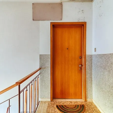 Appartamento Guesthost - Ressmann 1 - 10 Min From Teatro Rossetti *