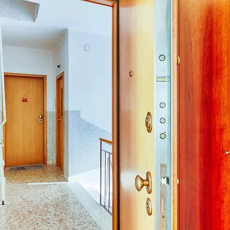 Ressmann 1 - 10 Min From Teatro Rossetti *