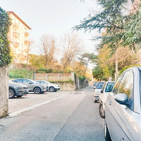 Guesthost - Ressmann 1 - 10 Min From Teatro Rossetti Appartement